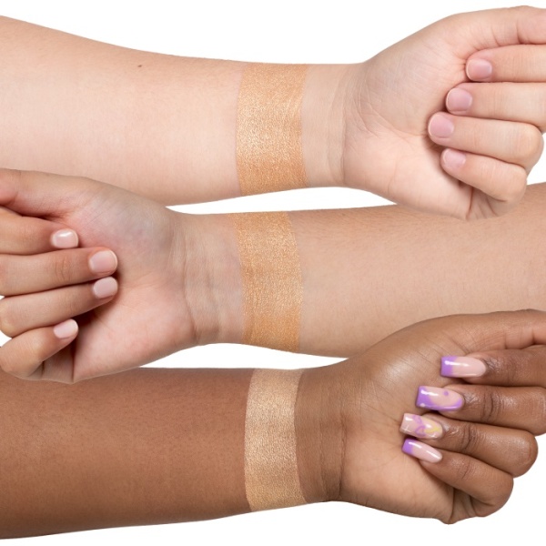 OFRA X Smitha Highlighter - Flash OFRA X Smitha Highlighter - Flash