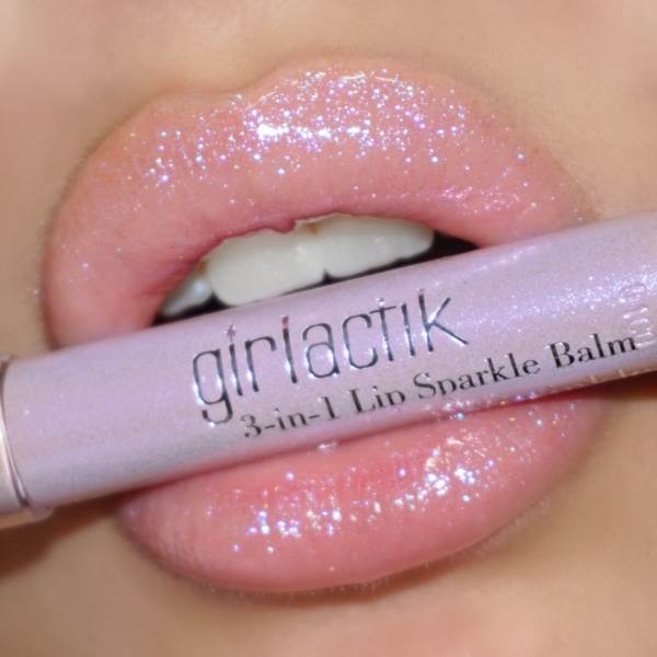 3-in-1 Lip Sparkle Balm - Periwinkle 3-in-1 Lip Sparkle Balm - Periwinkle