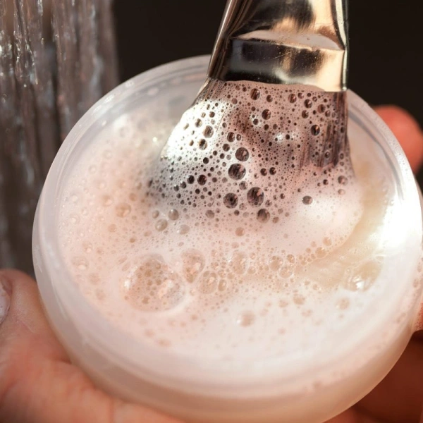 Foaming Brush Shampoo Foaming Brush Shampoo